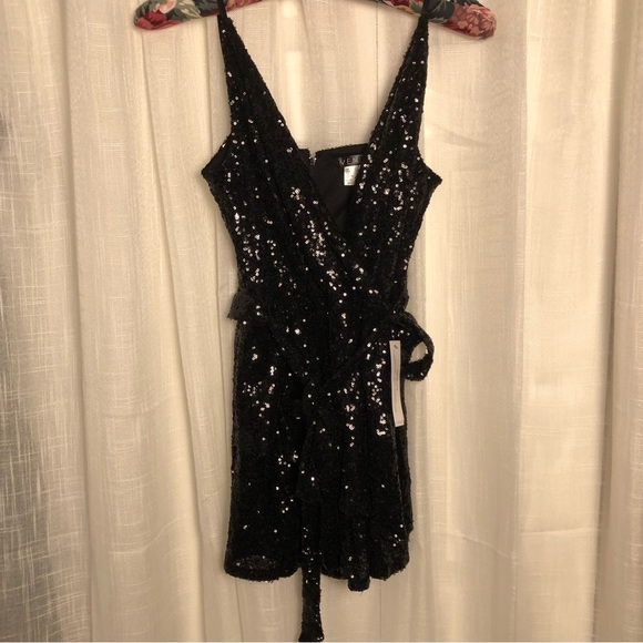 VENUS Elegant Black Sequin Romper size 8 - Picture 11 of 15